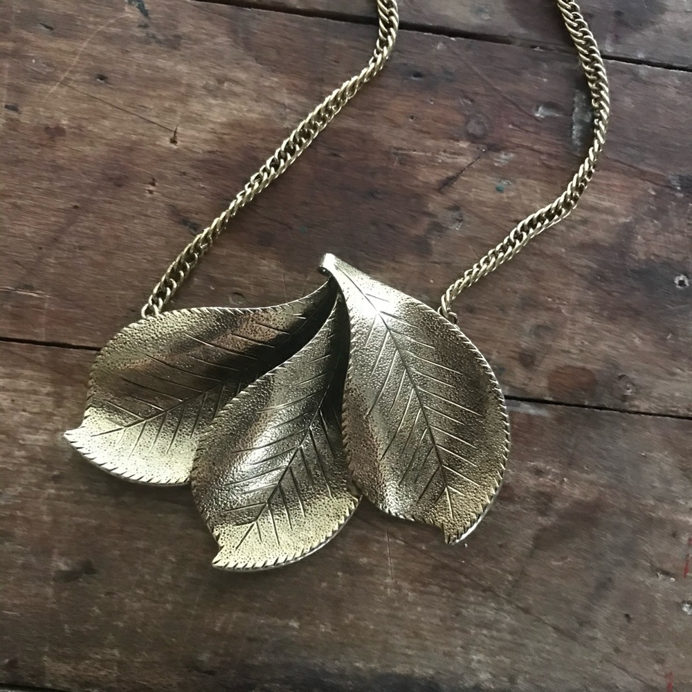 Vintage leaf necklace gold tone - Picture 4 of 6